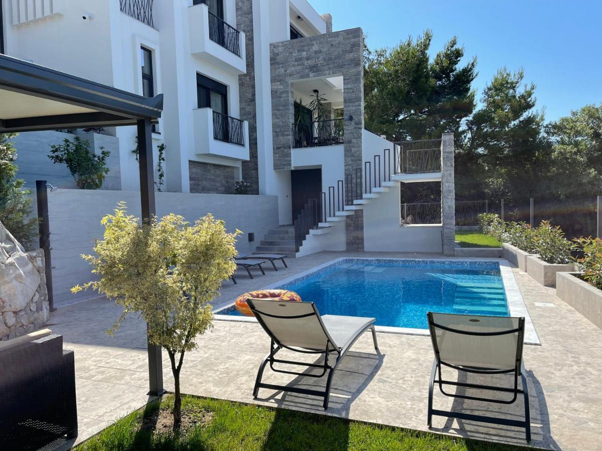 Villa Pine Bar Luaran gambar