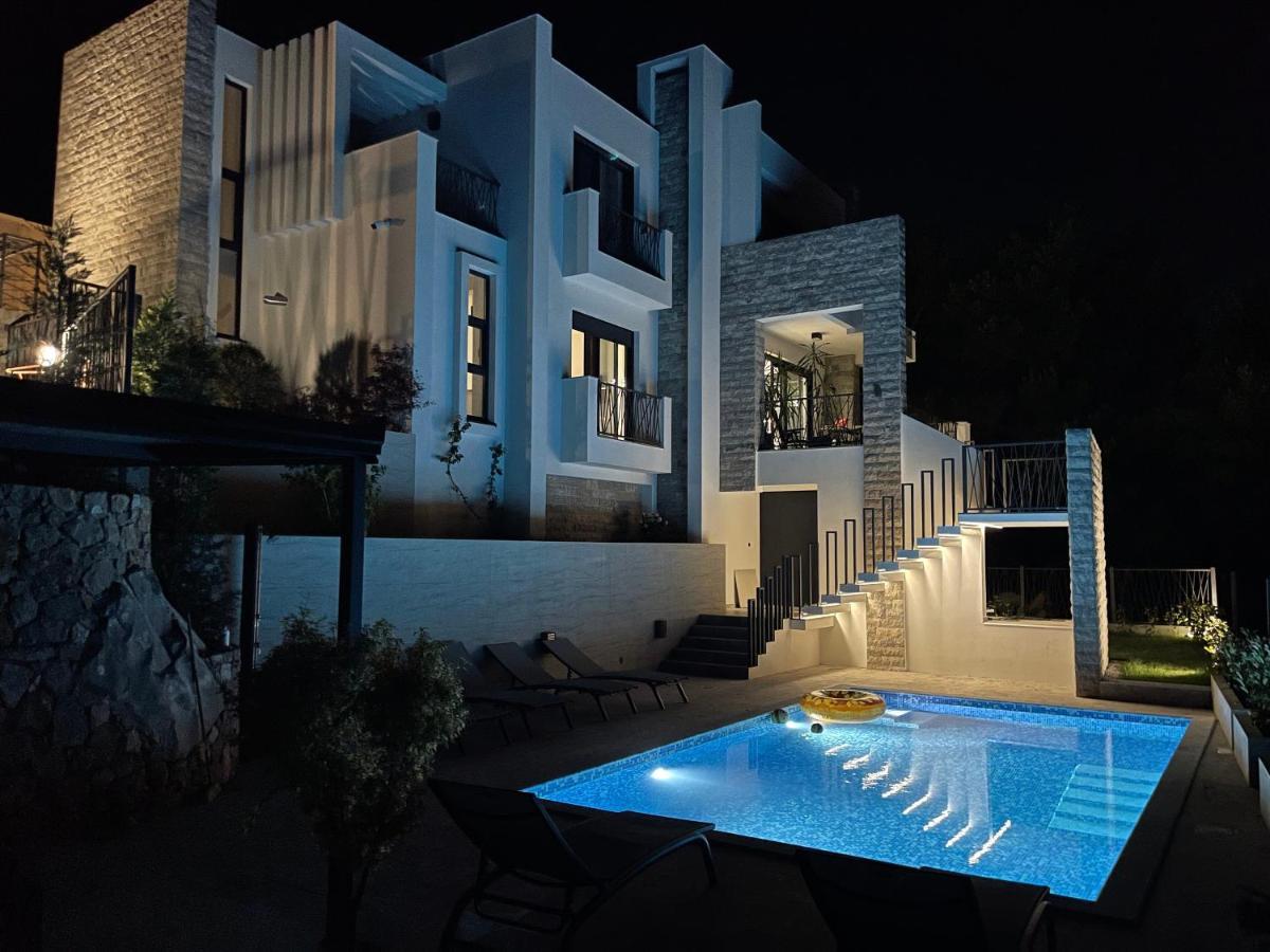 Villa Pine Bar Luaran gambar