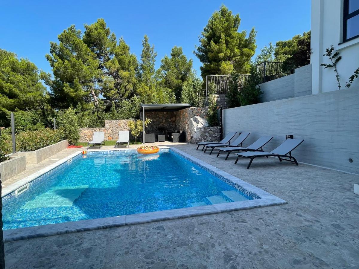 Villa Pine Bar Luaran gambar