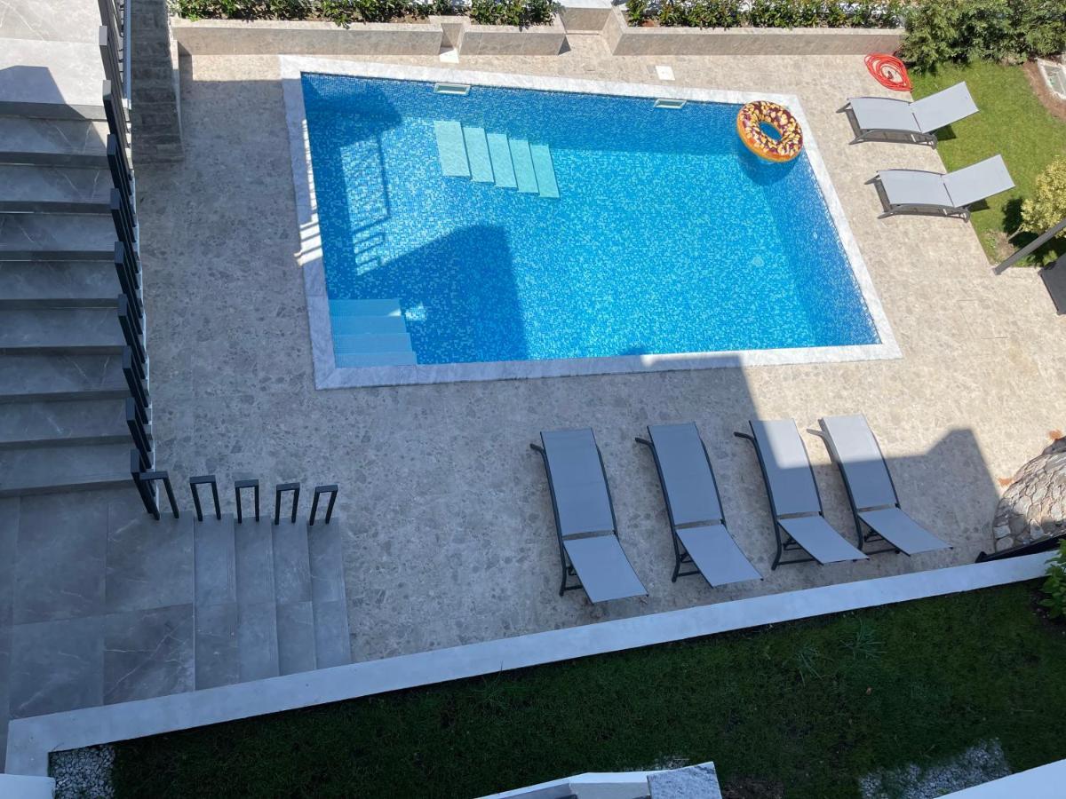 Villa Pine Bar Luaran gambar