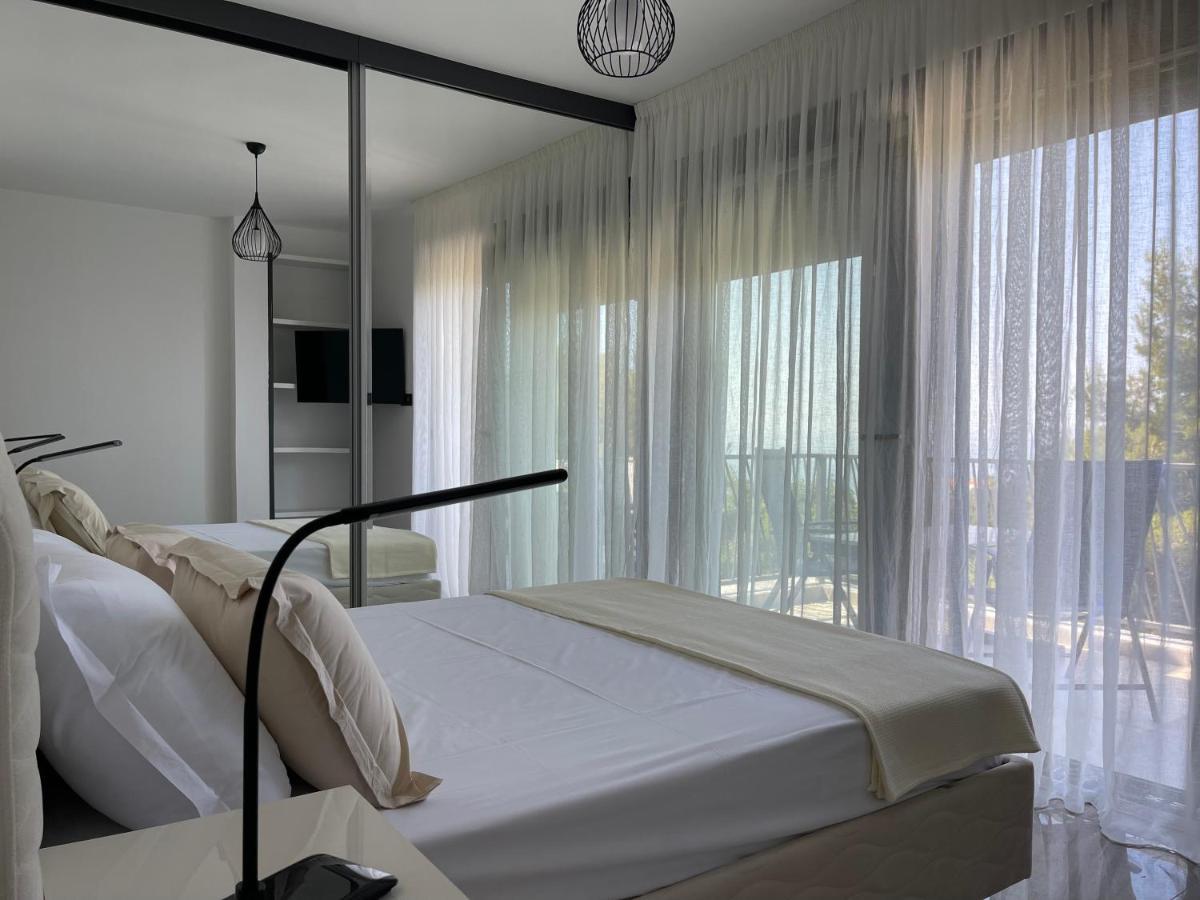Villa Pine Bar Luaran gambar